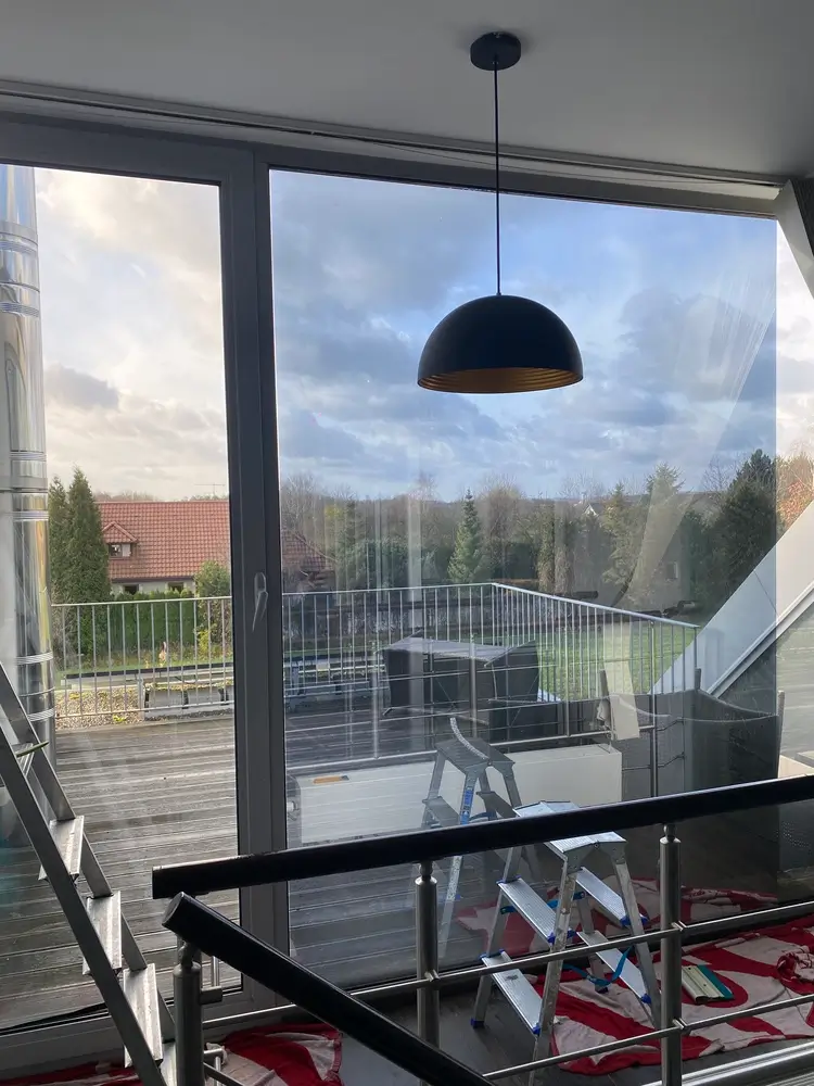 efekt zamontowanych folii przeciwsłonecznych na oknie